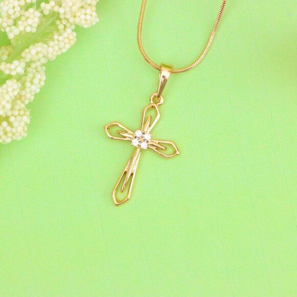 "Rose Gold Cross Pendant with Crystals – Elegant Design, XPPT1586 - Picture 12 of 13